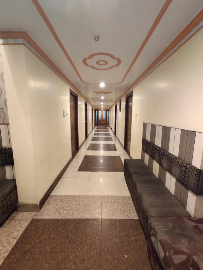 Hotel Aman Palace Allāhābād Junction 外观 照片